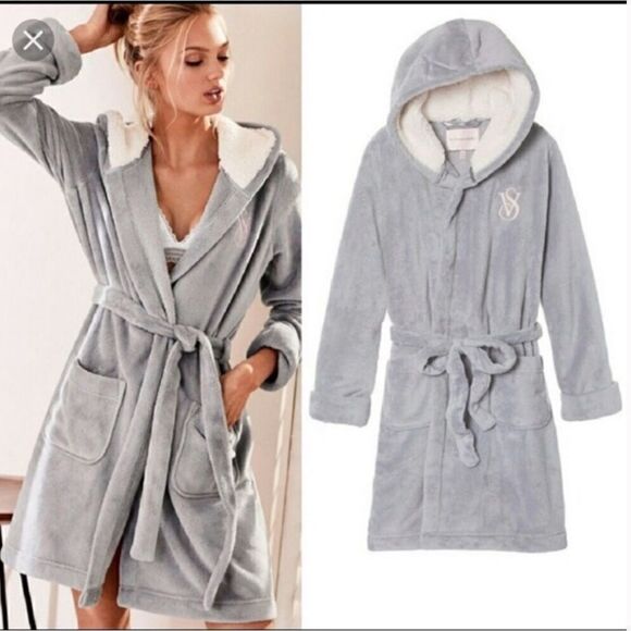 Victoria’s Secret Cozy Soft Gray Robe Size Small - Picture 1 of 9